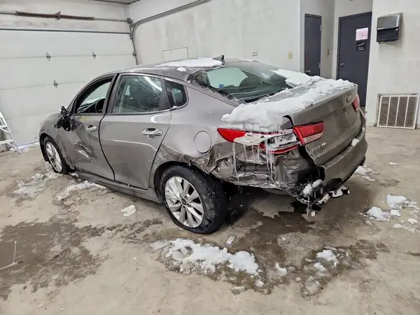 5XXGT4L39HG161766 2017 KIA OPTIMA - Image 2