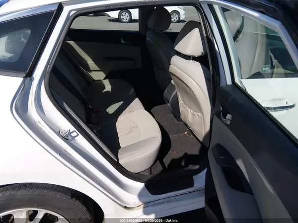5XXGT4L39HG169706 2017 KIA OPTIMA - Image 8
