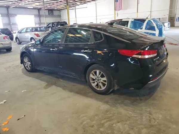 5XXGT4L39JG178668 2018 KIA OPTIMA - Image 2