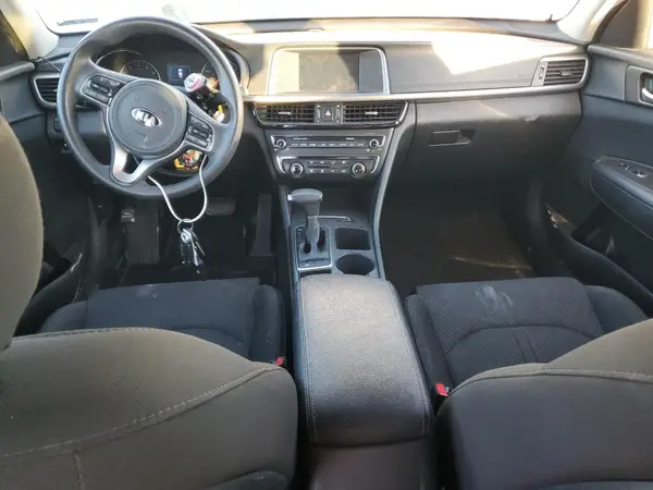 5XXGT4L39JG180050 2018 KIA OPTIMA - Image 8
