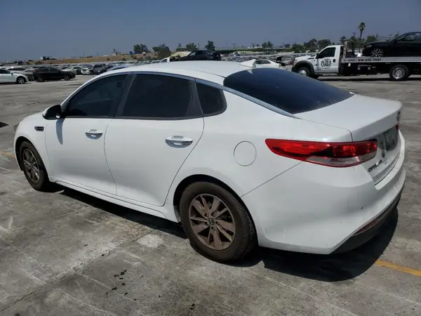 5XXGT4L39JG180405 2018 KIA OPTIMA - Image 2