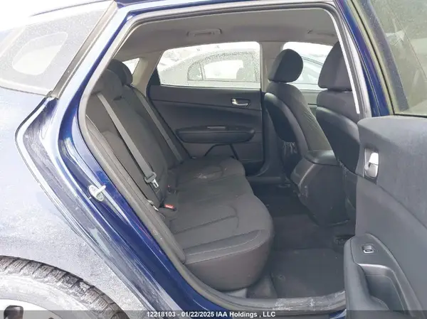 5XXGT4L39JG181554 2018 KIA OPTIMA - Image 8