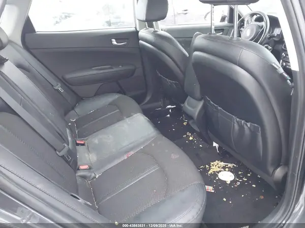 5XXGT4L39JG182493 2018 KIA OPTIMA - Image 8