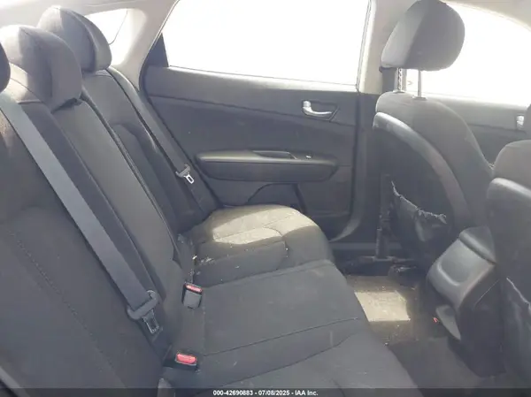 5XXGT4L39JG183529 2018 KIA OPTIMA - Image 8