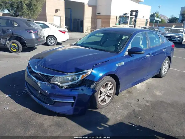 5XXGT4L39JG184244 2018 KIA OPTIMA - Image 2