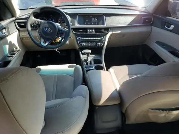5XXGT4L39JG184258 2018 KIA OPTIMA - Image 8