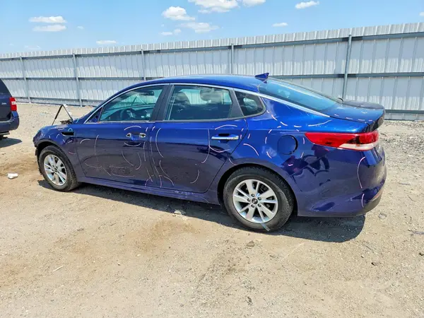 5XXGT4L39JG184308 2018 KIA OPTIMA - Image 2