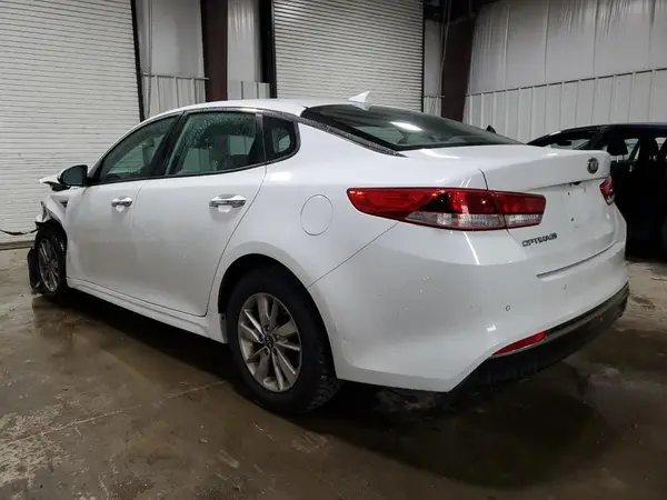 5XXGT4L39JG185510 2018 KIA OPTIMA - Image 2