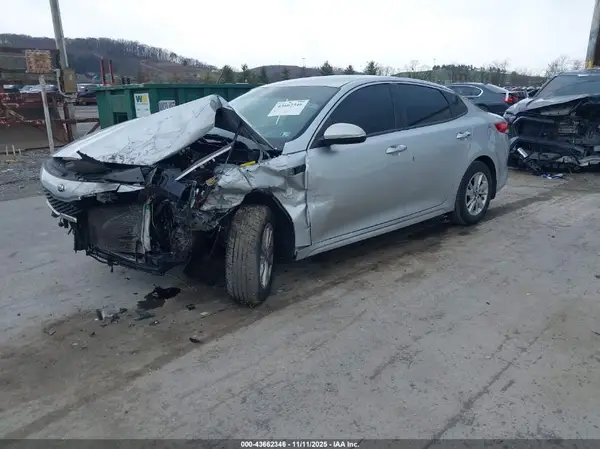 5XXGT4L39JG186379 2018 KIA OPTIMA - Image 2
