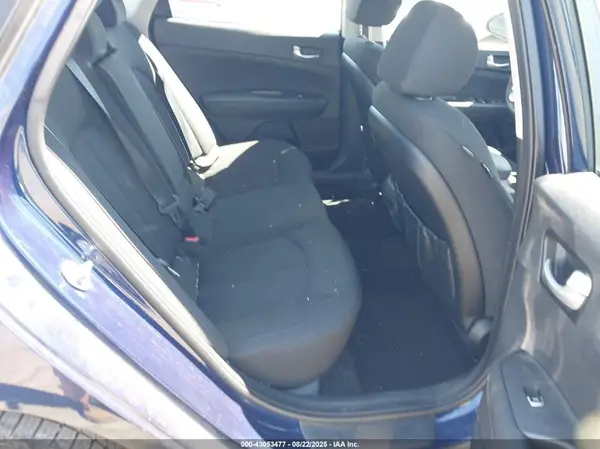 5XXGT4L39JG186804 2018 KIA OPTIMA - Image 8