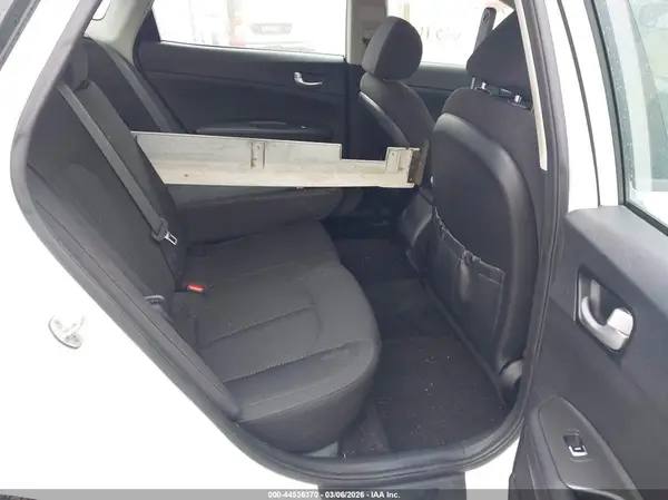 5XXGT4L39JG187824 2018 KIA OPTIMA - Image 8