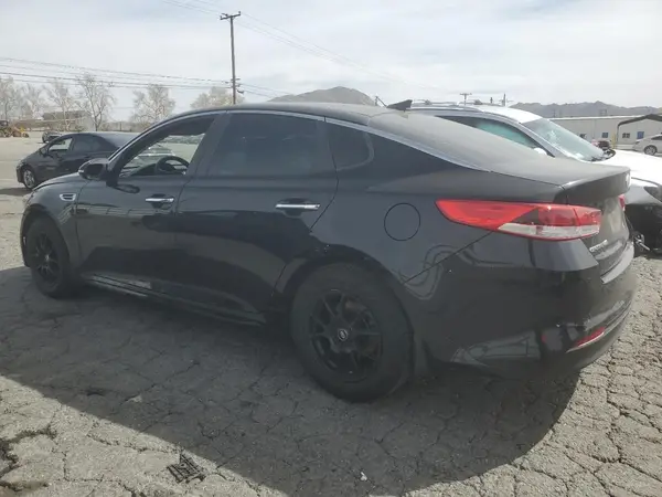 5XXGT4L39JG188326 2018 KIA OPTIMA - Image 2