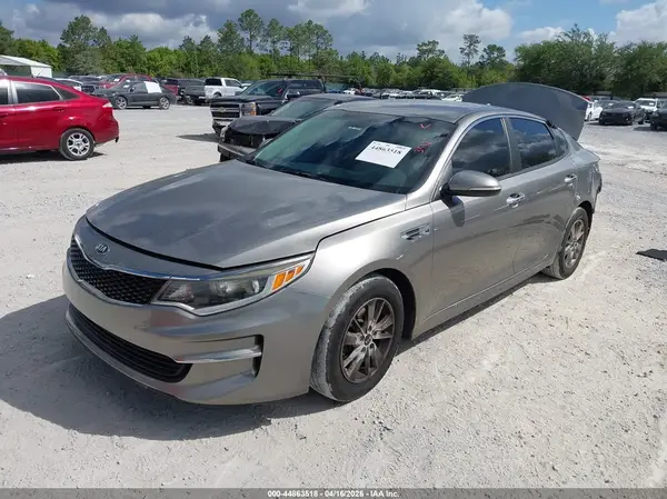 5XXGT4L39JG189511 2018 KIA OPTIMA - Image 2