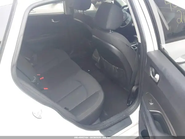 5XXGT4L39JG189623 2018 KIA OPTIMA - Image 8