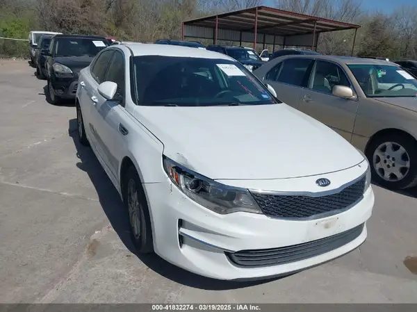 5XXGT4L39JG190285 2018 KIA OPTIMA - Image 1