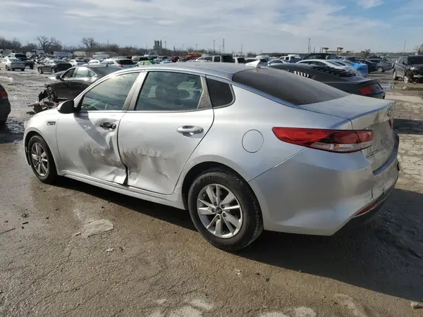 5XXGT4L39JG190755 2018 KIA OPTIMA - Image 2