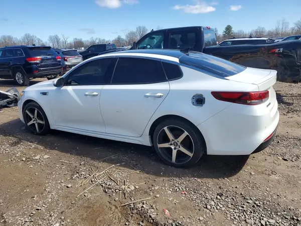5XXGT4L39JG191002 2018 KIA OPTIMA - Image 2