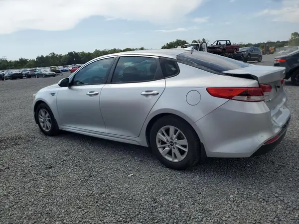 5XXGT4L39JG191338 2018 KIA OPTIMA - Image 2