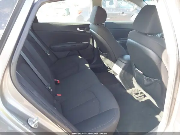 5XXGT4L39JG191663 2018 KIA OPTIMA - Image 8