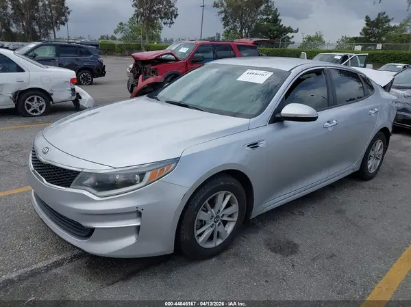 5XXGT4L39JG192571 2018 KIA OPTIMA - Image 2