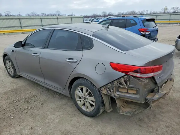 5XXGT4L39JG192957 2018 KIA OPTIMA - Image 2