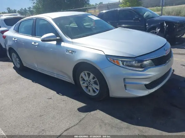 5XXGT4L39JG193221 2018 KIA OPTIMA - Image 1