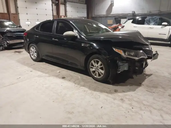5XXGT4L39JG197463 2018 KIA OPTIMA - Image 1