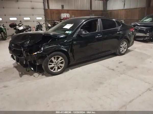 5XXGT4L39JG197463 2018 KIA OPTIMA - Image 2