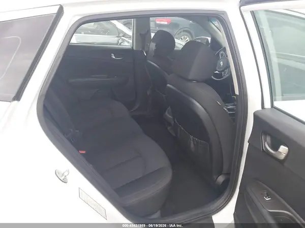 5XXGT4L39JG199813 2018 KIA OPTIMA - Image 8