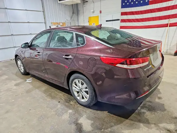 5XXGT4L39JG200927 2018 KIA OPTIMA - Image 2