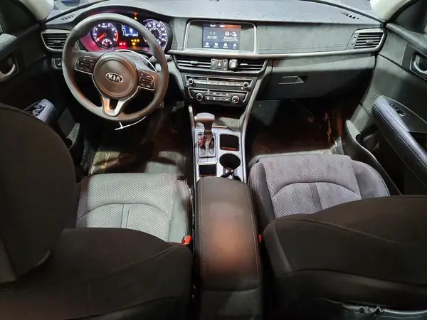 5XXGT4L39JG200927 2018 KIA OPTIMA - Image 8