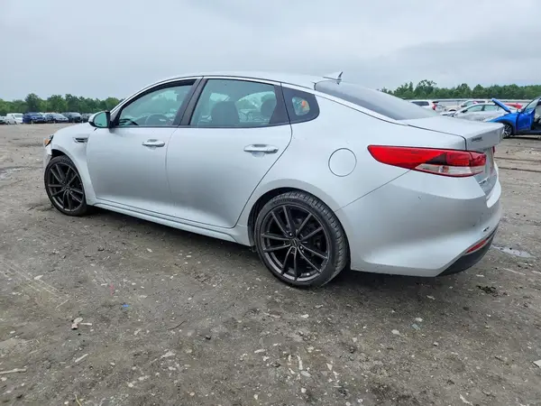 5XXGT4L39JG201009 2018 KIA OPTIMA - Image 2