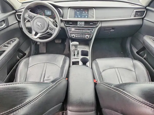 5XXGT4L39JG201009 2018 KIA OPTIMA - Image 8