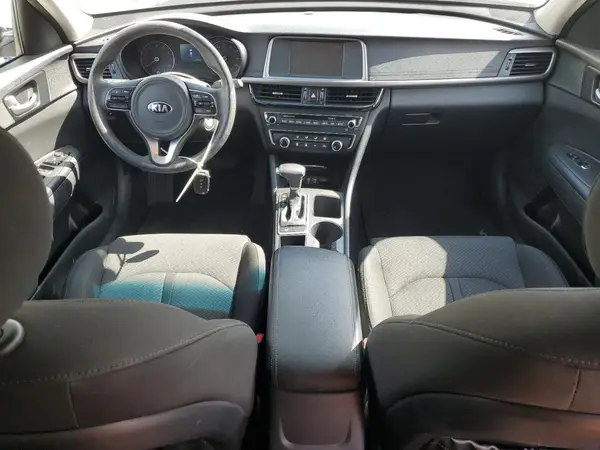 5XXGT4L39JG204573 2018 KIA OPTIMA - Image 8