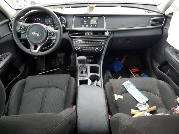 5XXGT4L39JG204587 2018 KIA OPTIMA - Image 8