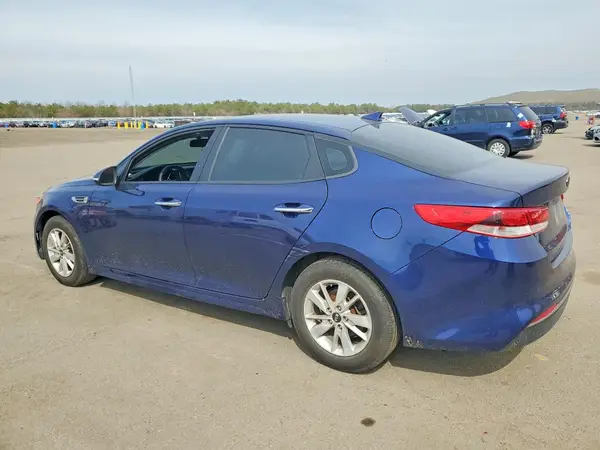 5XXGT4L39JG207635 2018 KIA OPTIMA - Image 2