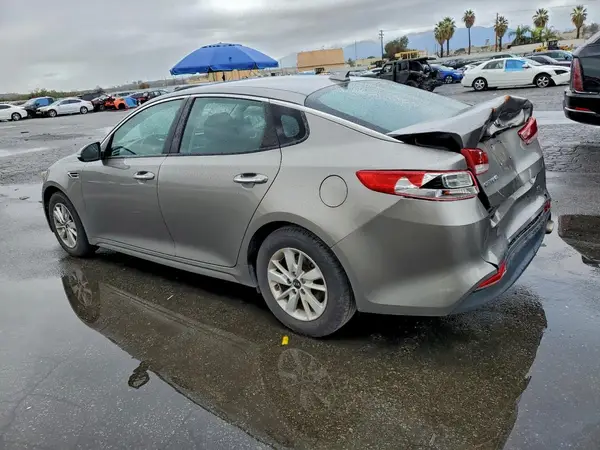5XXGT4L39JG209613 2018 KIA OPTIMA - Image 2