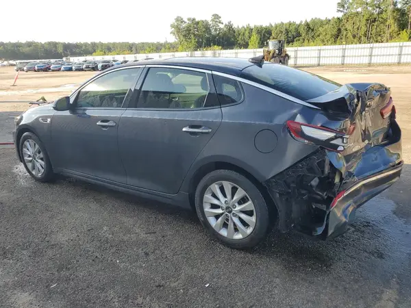 5XXGT4L39JG210177 2018 KIA OPTIMA - Image 2