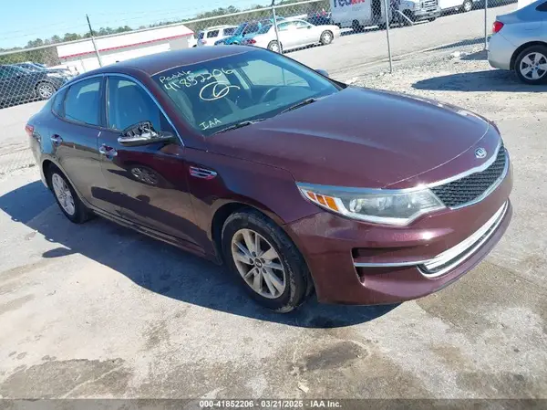 5XXGT4L39JG211457 2018 KIA OPTIMA - Image 1