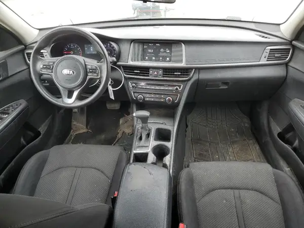 5XXGT4L39JG211622 2018 KIA OPTIMA - Image 8