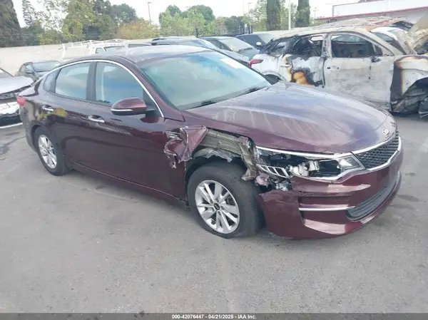 5XXGT4L39JG212494 2018 KIA OPTIMA - Image 1