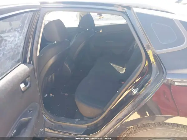 5XXGT4L39JG212656 2018 KIA OPTIMA - Image 8