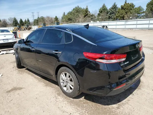 5XXGT4L39JG213063 2018 KIA OPTIMA - Image 2
