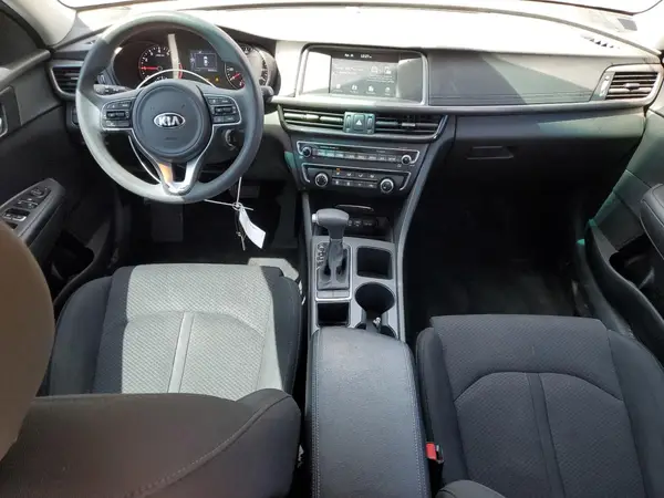 5XXGT4L39JG213063 2018 KIA OPTIMA - Image 8