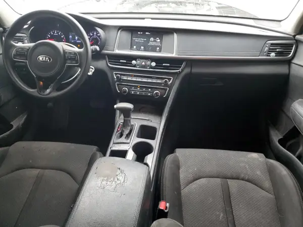 5XXGT4L39JG213757 2018 KIA OPTIMA - Image 8