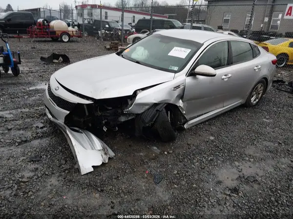 5XXGT4L39JG214987 2018 KIA OPTIMA - Image 2