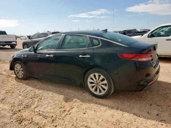 5XXGT4L39JG216495 2018 KIA OPTIMA - Image 2