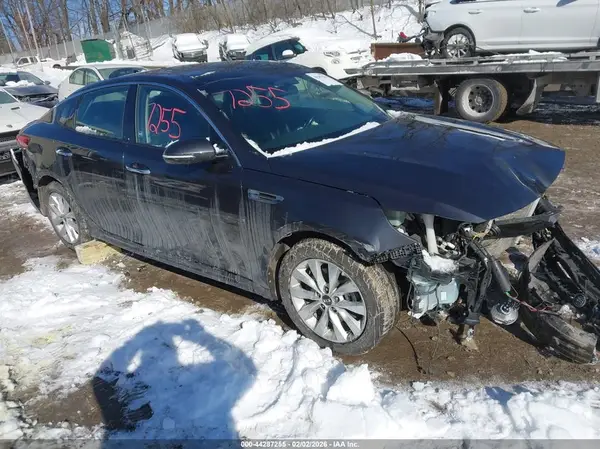 5XXGT4L39JG216500 2018 KIA OPTIMA - Image 1