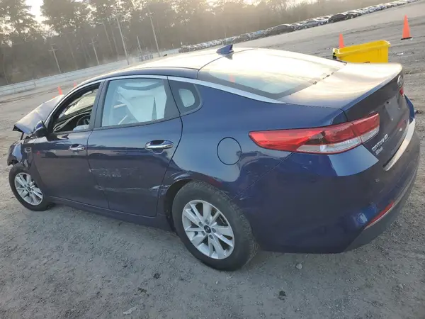 5XXGT4L39JG219218 2018 KIA OPTIMA - Image 2