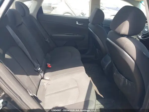 5XXGT4L39JG222006 2018 KIA OPTIMA - Image 8